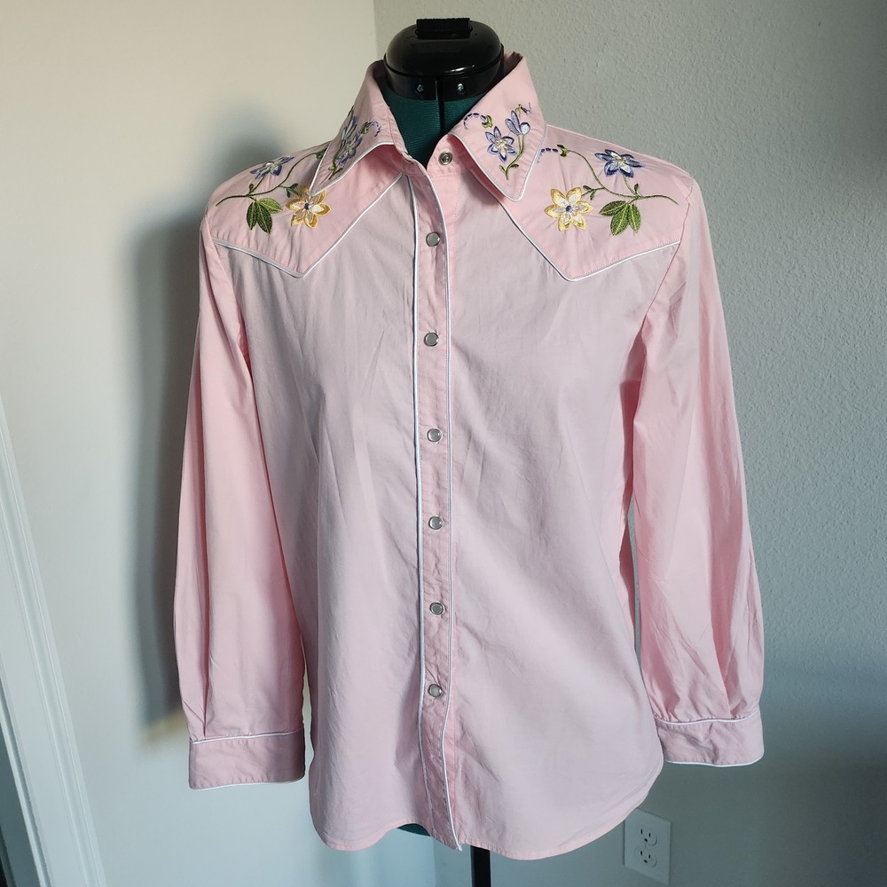 Susan Graver Button-up Shirt Womens Medium Pink Floral Embroidery Western Pearl